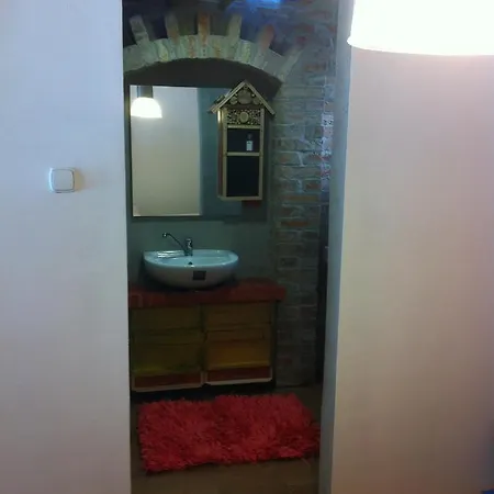 Ui Vilag Bed & Breakfast Harkany