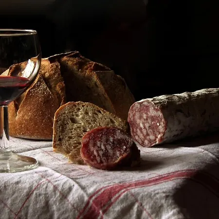 Alojamento de Acomodação e Pequeno-almoço Ui Vilag